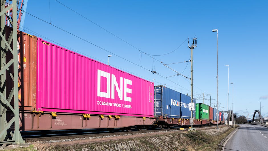 mapa pokazująca sieć globalnych połączeń logistycznych i transportowych
