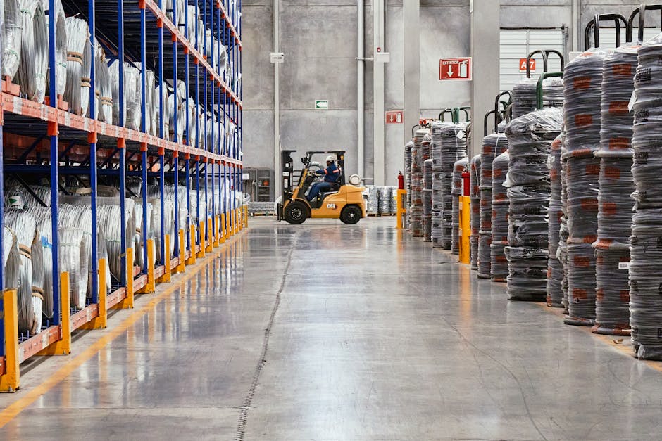 Nowoczesne zarządzanie logistyką w magazynie, które pozwala na optymalizację kosztów transportu dla Twojej firmy.